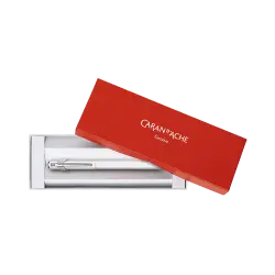 CARAN D'ACHE ΠΕΝΑ MEDIUM 849 PLUME CLASSIC ΛΕΥΚΟ