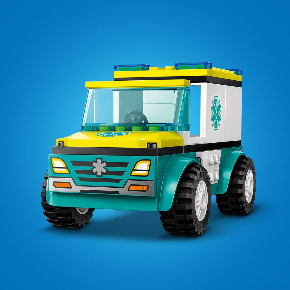 LEGO CITY EMERGENCY AMBULANCE AND SNOWBOARDER LEGO CITY EMERGENCY AMBULANCE AND SNOWBOARDER